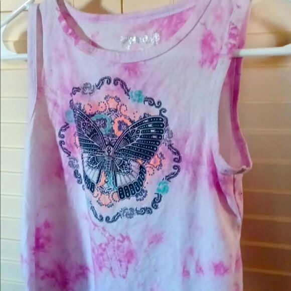 Mudd girls pink tie-dye tank top with butterfly graphic - Picture 1 of 3
